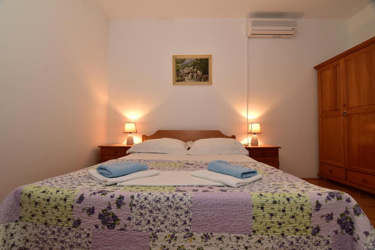 Apartments Dobrinic Makarska Exterior foto