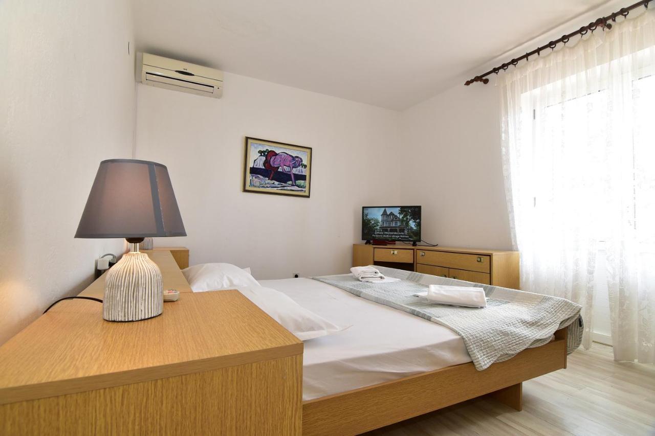 Apartments Dobrinic Makarska Exterior foto